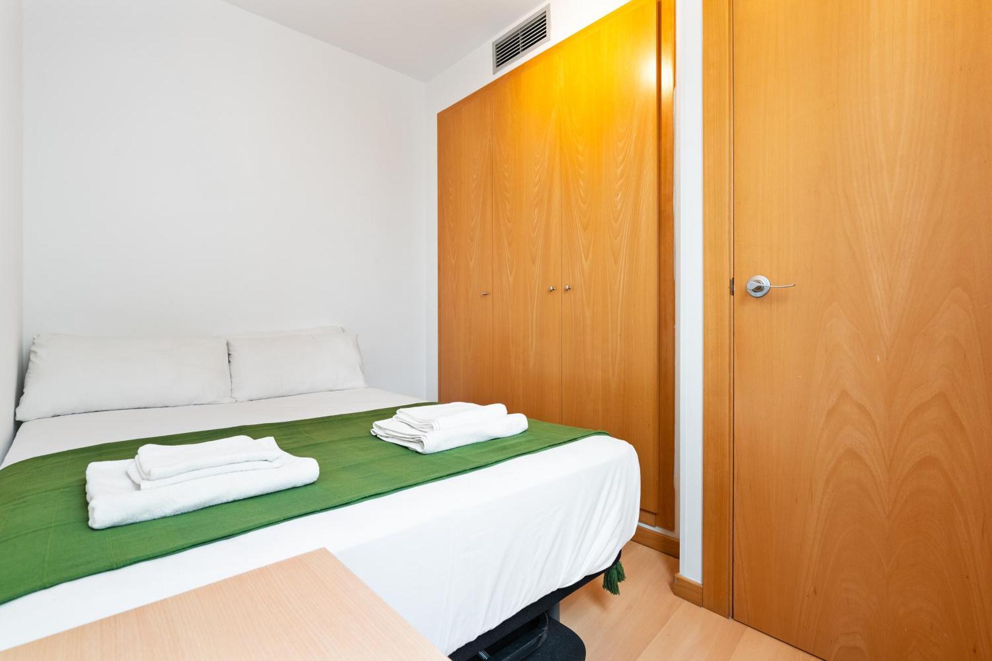 Fridays Flats Bright & Breezy Apartment Барселона Екстериор снимка