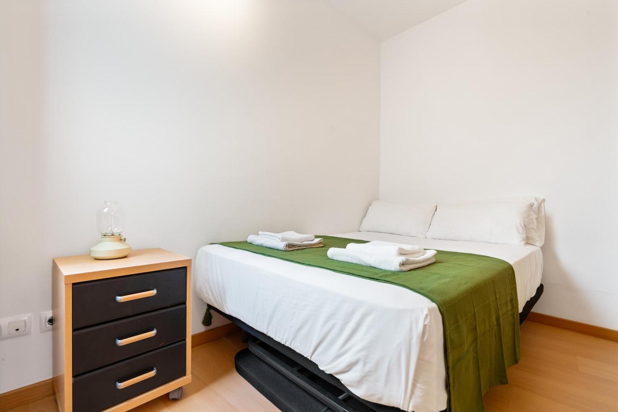 Fridays Flats Bright & Breezy Apartment Барселона Екстериор снимка