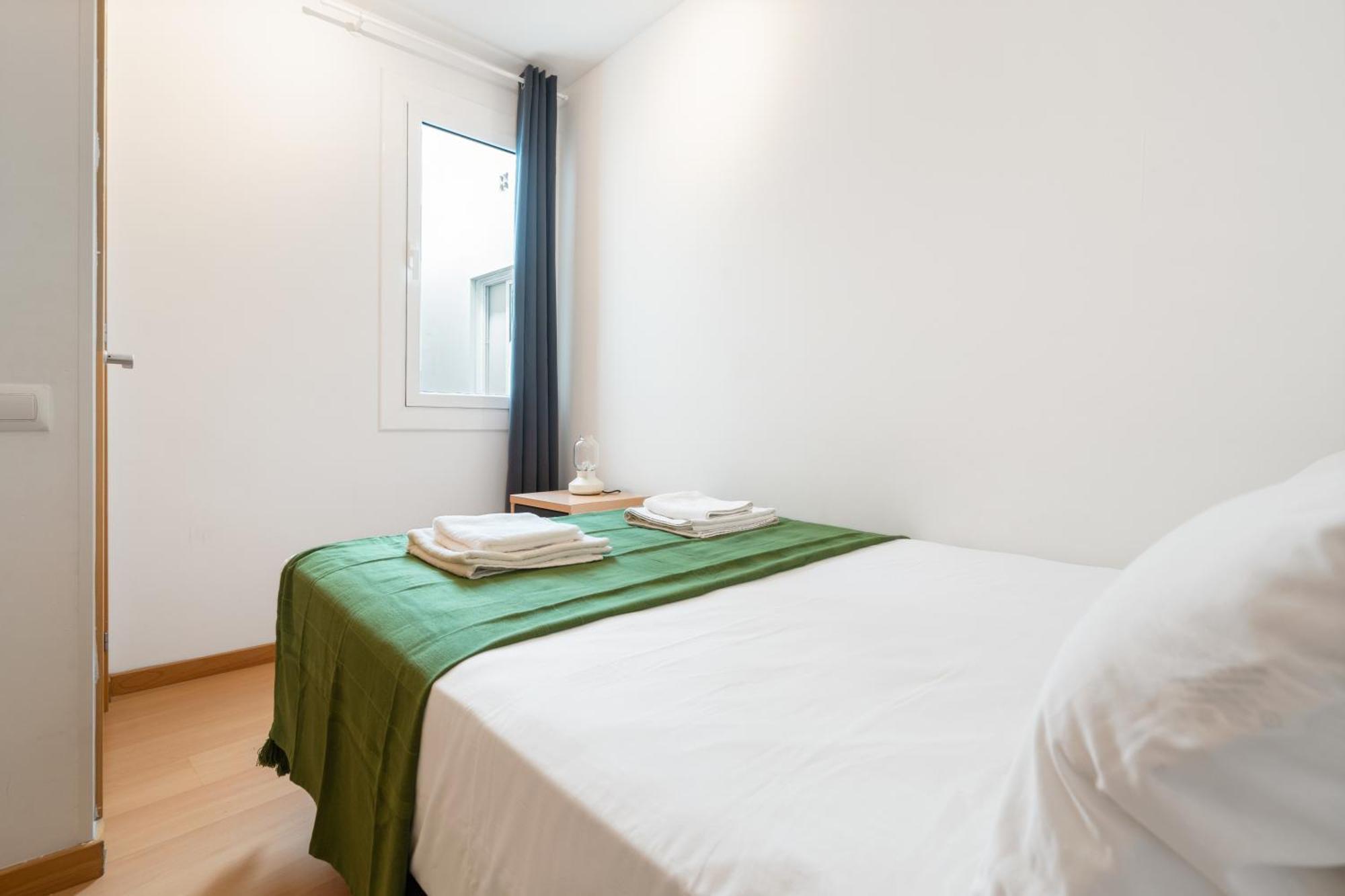 Fridays Flats Bright & Breezy Apartment Барселона Екстериор снимка